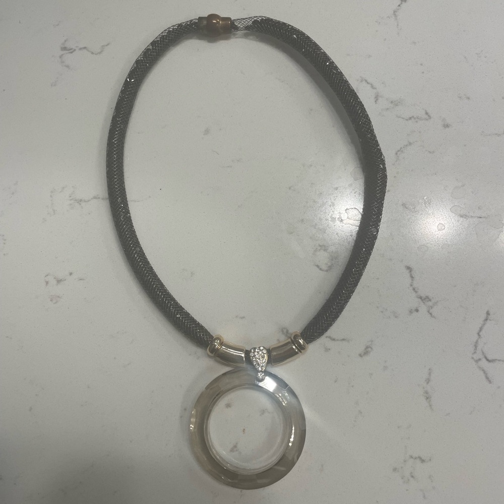 Statement necklace